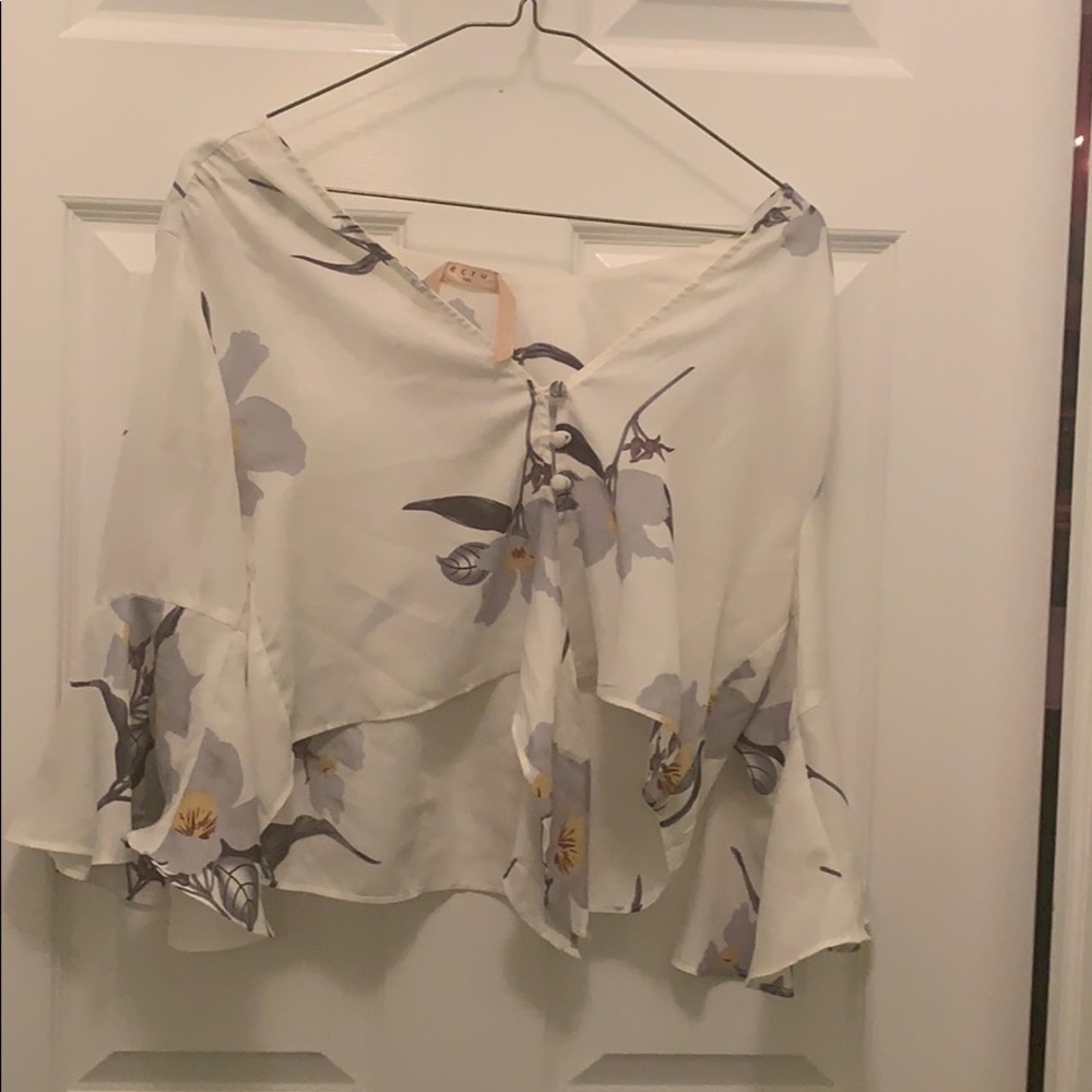 Bell sleeved crop top